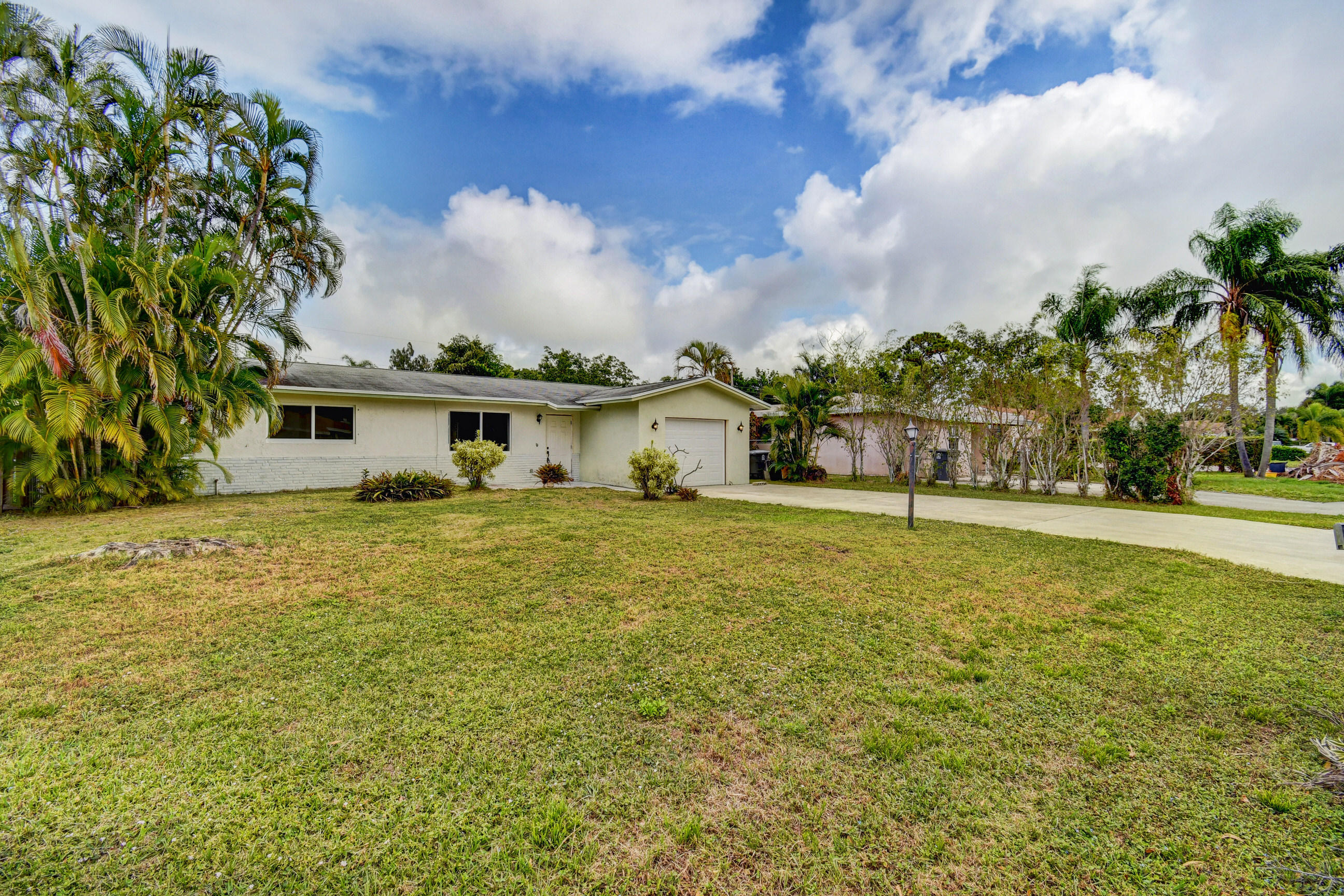 5153 Garfield Road Delray Beach, FL 33484 - Photo 39 of 39 Exterior Front