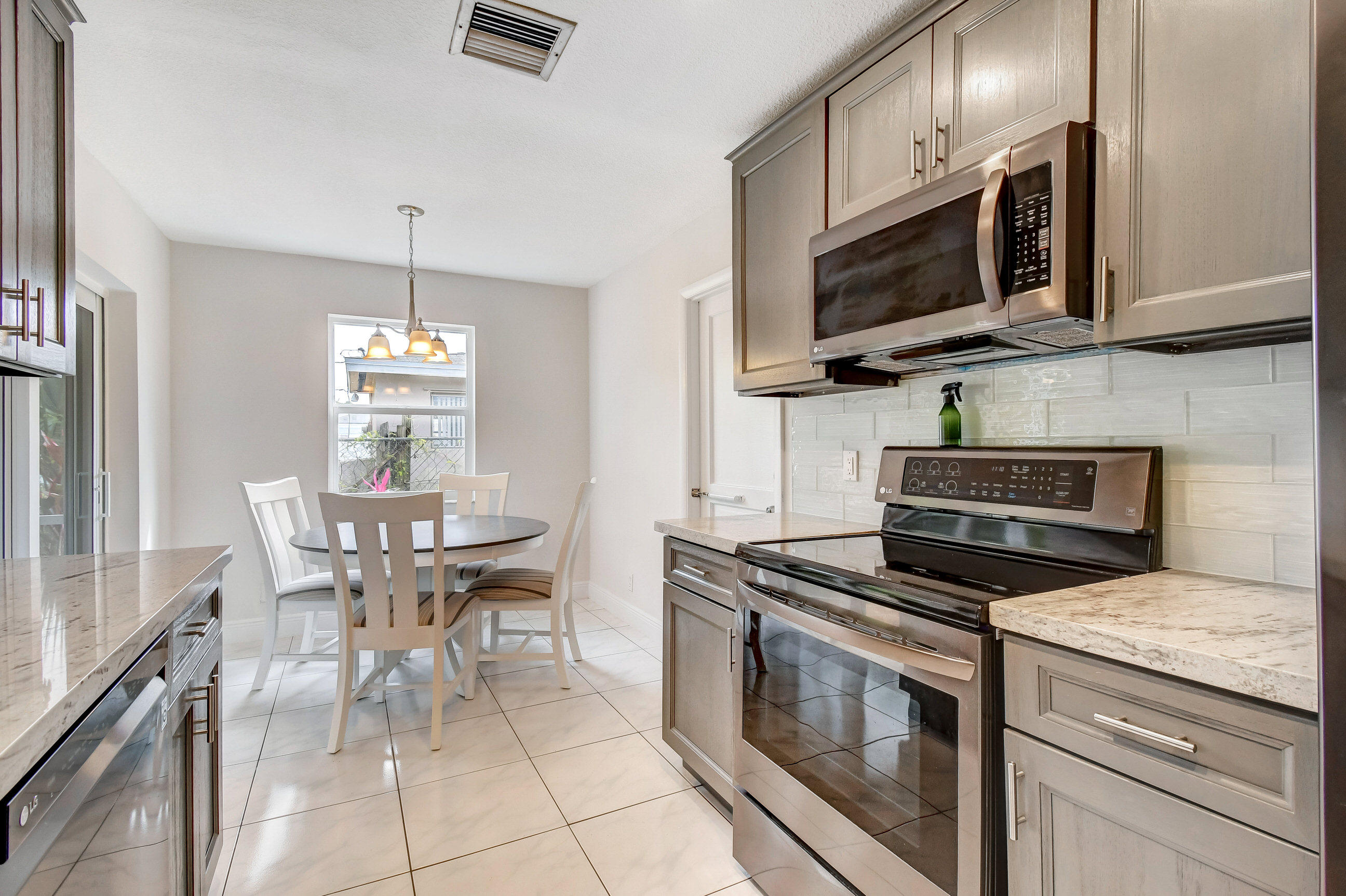 5153 Garfield Road Delray Beach, FL 33484 - Photo 5 of 39 Kitchen