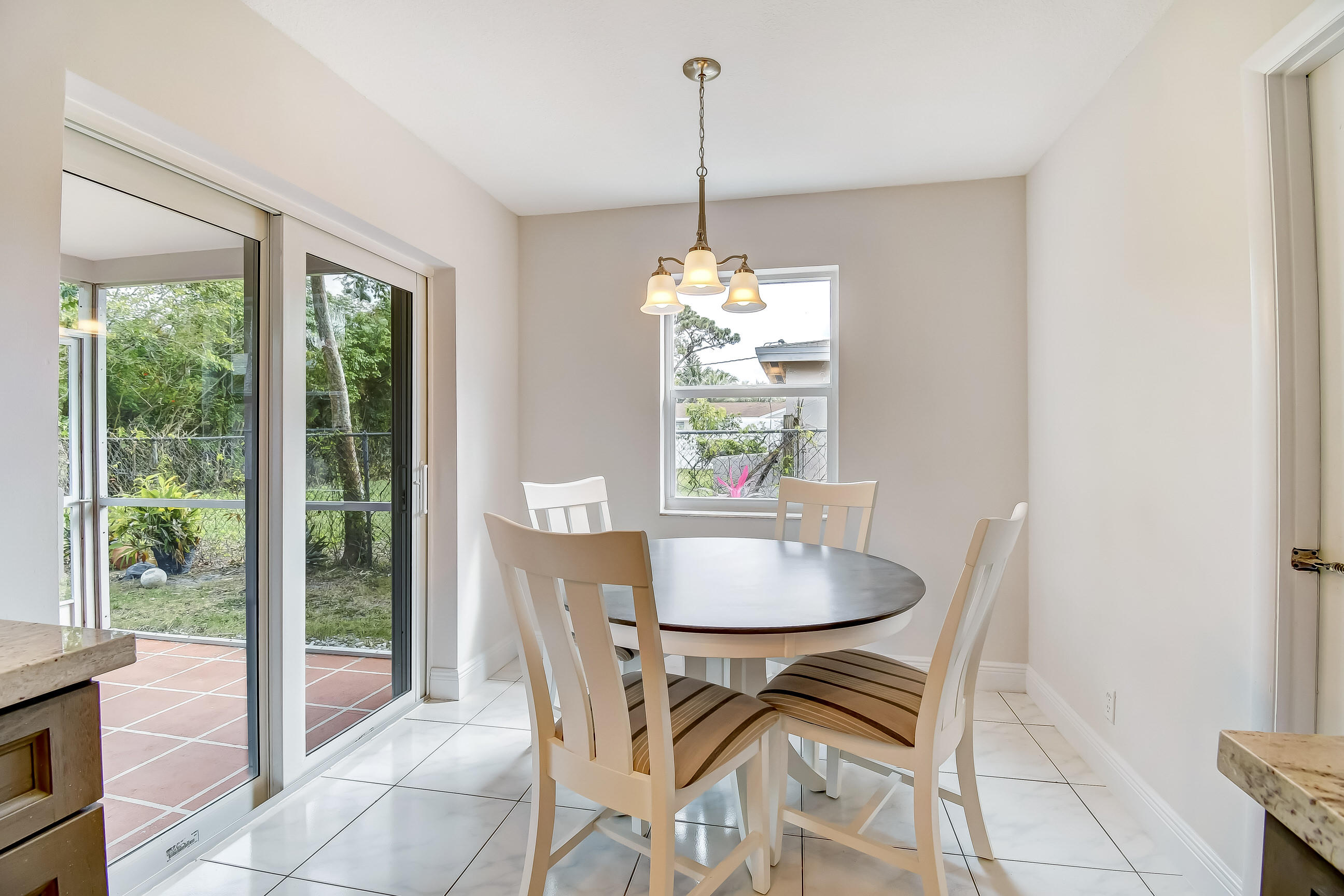 5153 Garfield Road Delray Beach, FL 33484 - Photo 8 of 39 Kitchen