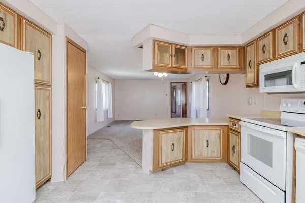 $194,500 | 103 Peter Street, Raynham, MA 02767