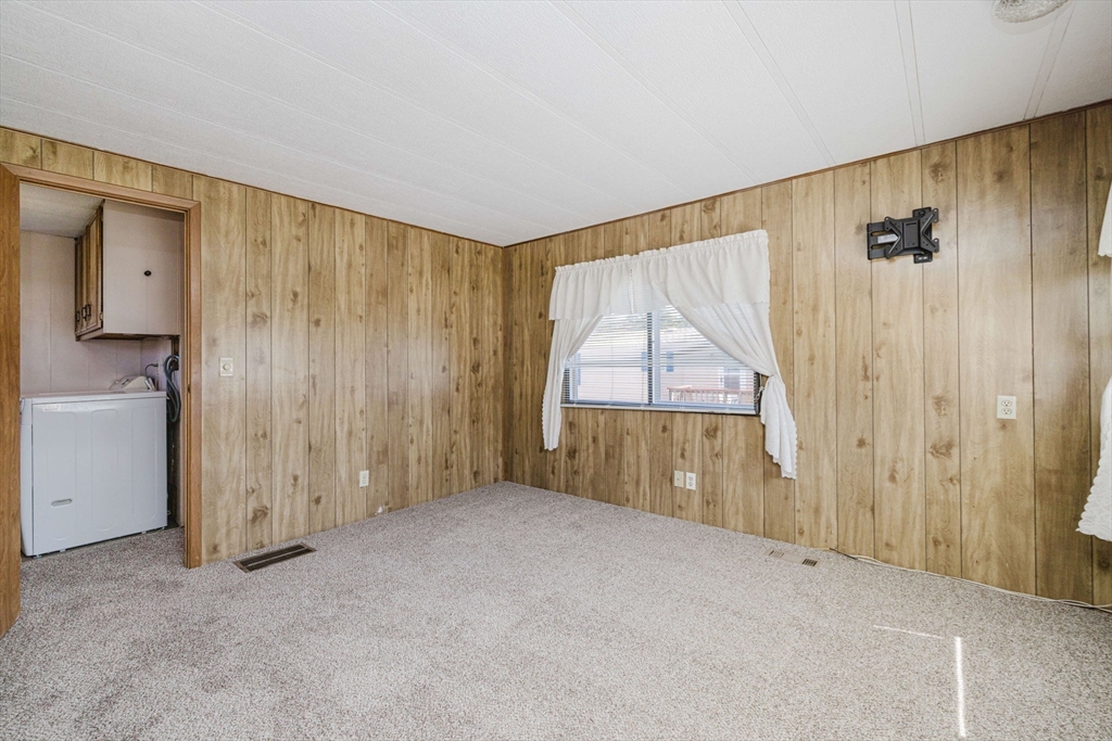 103 Peter Street Raynham, MA 02767 - Photo 32 of 37