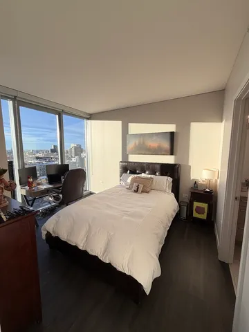 $2,663 | 205 South Peoria Street, Unit 1515, Chicago, IL 60607