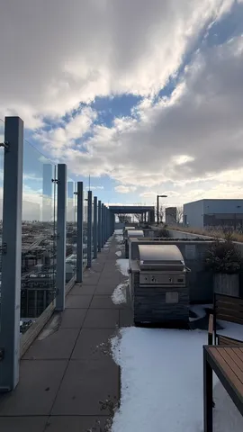 $2,663 | 205 South Peoria Street, Unit 1515, Chicago, IL 60607