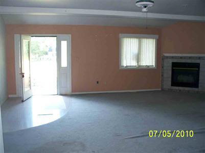 7329 East Atherton Road Davison, MI 48423 - Photo 2 of 8 20154401-1.JPG