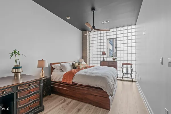 $2,000 | 319 Fayetteville Street, Unit 410, Raleigh, NC 27601