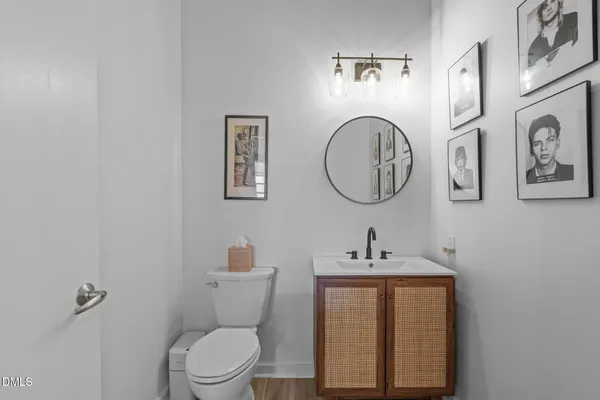 $2,000 | 319 Fayetteville Street, Unit 410, Raleigh, NC 27601