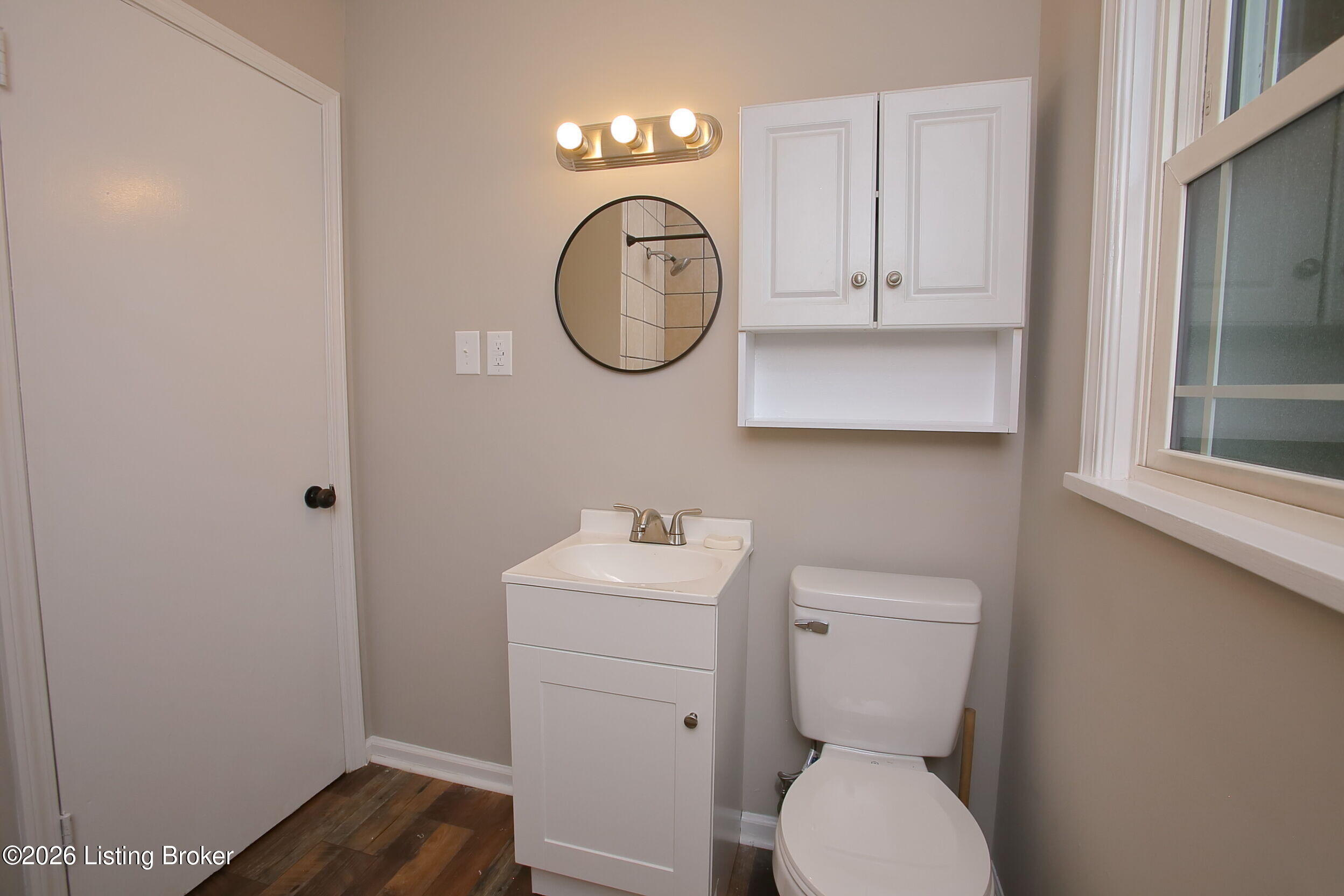 3509 Locklee Road Louisville, KY 40214 - Photo 32 of 53 Full Bath