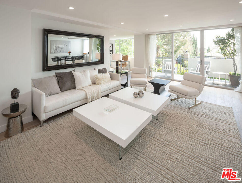 818 North Doheny Drive, Unit 202, West Hollywood, CA 90069 | Compass