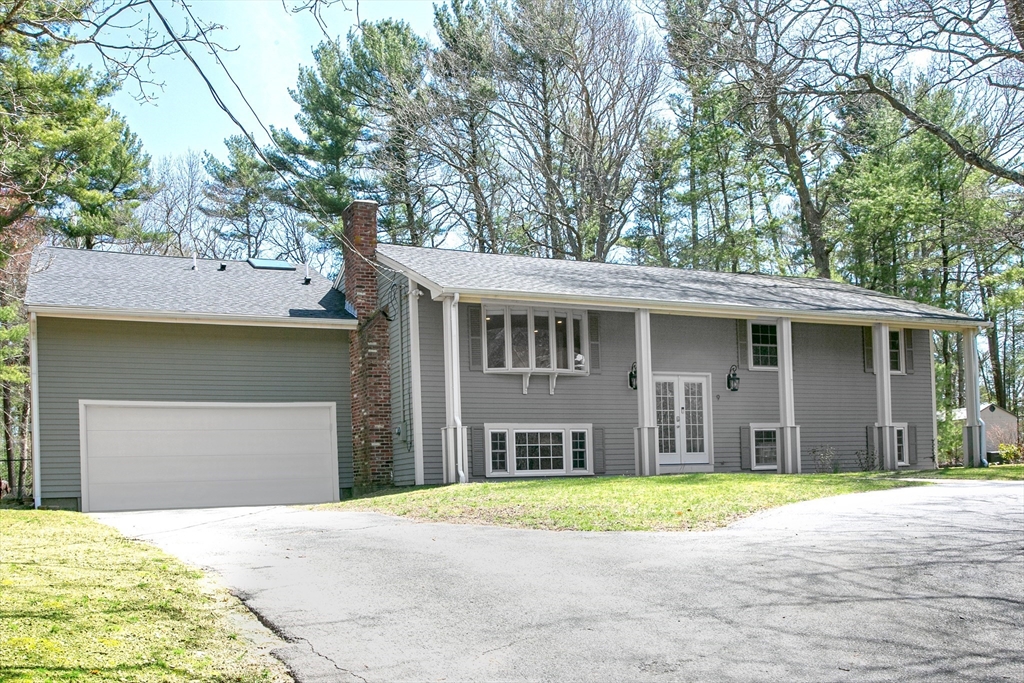 9 Debra Road Pembroke, MA 02359 - Photo 1 of 40 Gallery Image 1