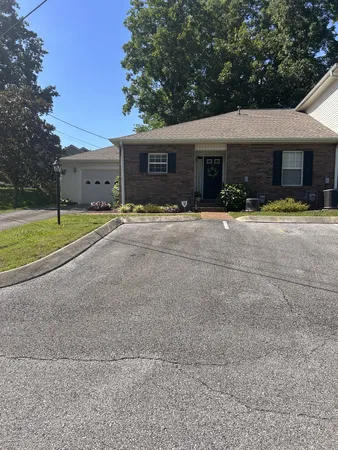 $284,900 | 109 Eastdale Lane, Dickson, TN 37055