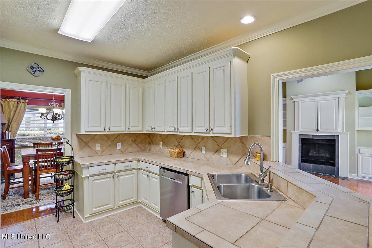 122 Baileys Ridge Circle Clinton, MS 39056 - Photo 14 of 33 14-122 Baileys Ridge Cir