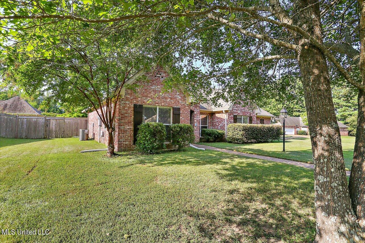122 Baileys Ridge Circle Clinton, MS 39056 - Photo 2 of 33 02-122 Baileys Ridge Cir