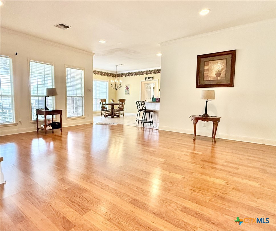 415 South Trinity Street Edna, TX 77957 - Photo 9 of 46