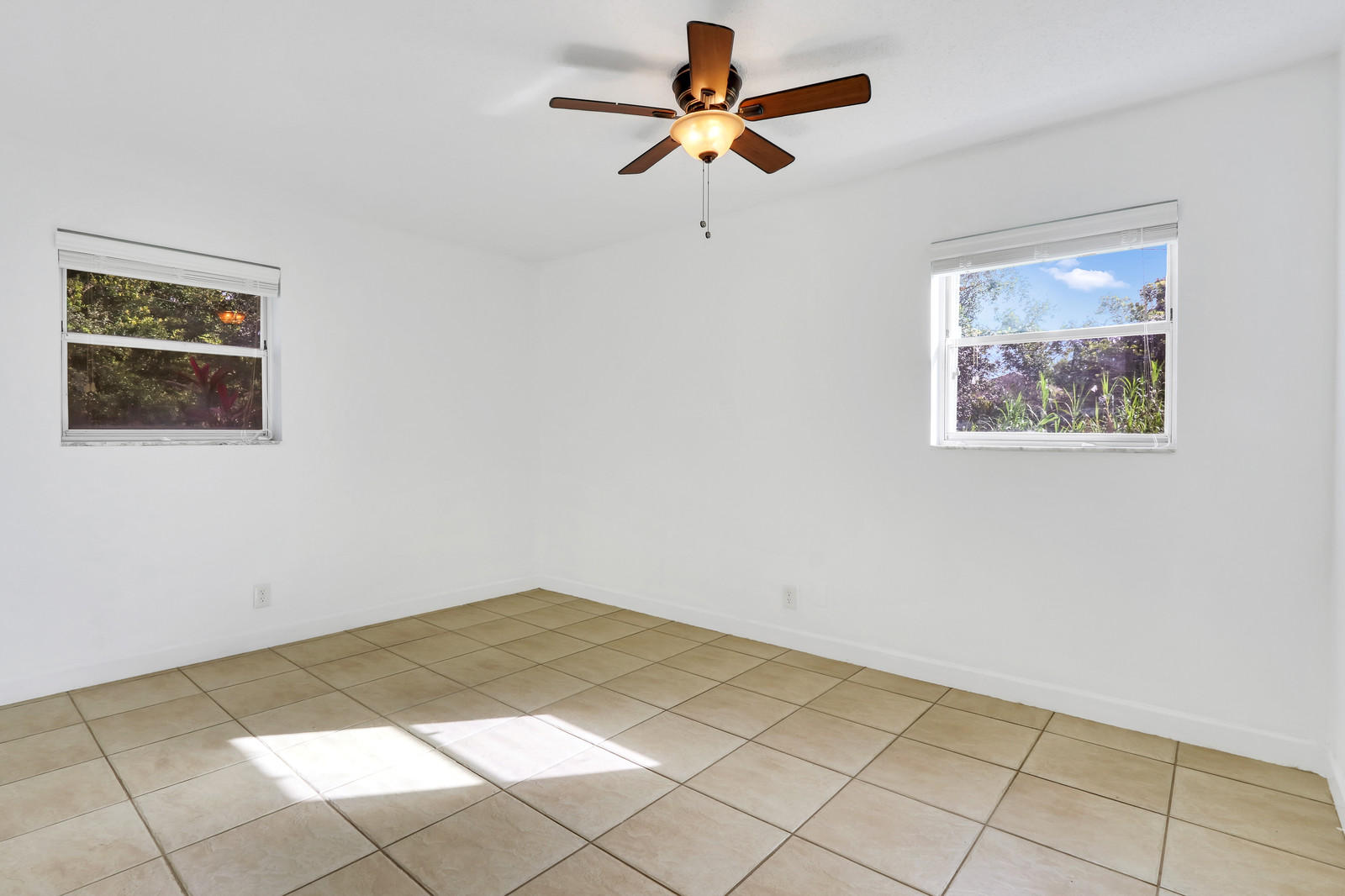 1307 Chippewa Street Jupiter, FL 33458 - Photo 9 of 23 10_Image_10_of_20_mls