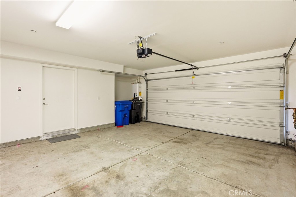 2201 Tom Mix Road Silver Lake, CA 90026 - Photo 24 of 25 a view of room and garage