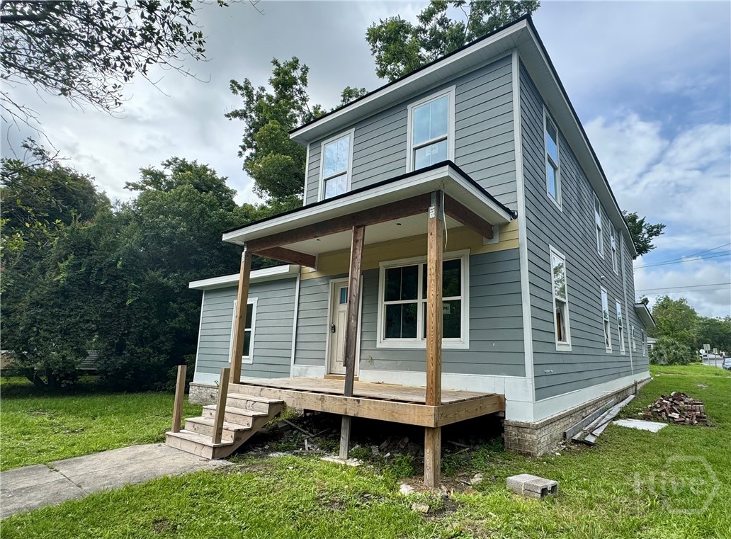 802 West 44th Street Savannah, GA 31405 - Photo 2 of 18 Front of home