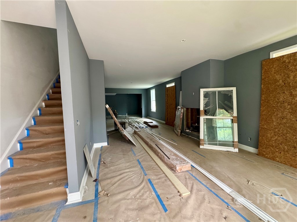 802 West 44th Street Savannah, GA 31405 - Photo 5 of 18 Living area