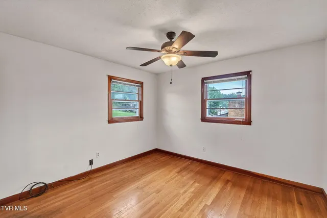 $239,900 | 135 Montrose Drive, Bristol, VA 24201