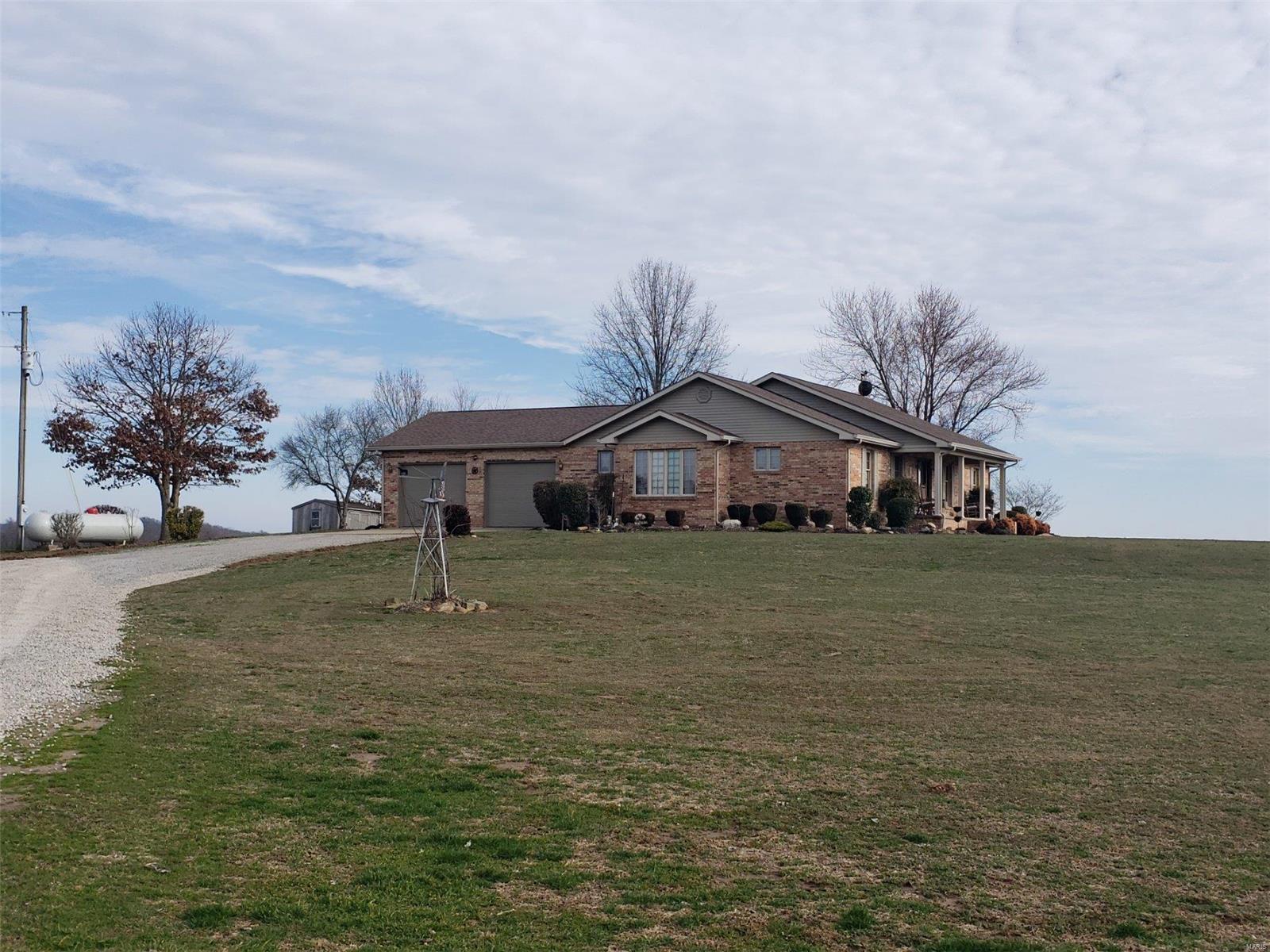 350 George Bluff Loop Belknap, IL 62908 - Photo 31 of 34 Gallery Image 31