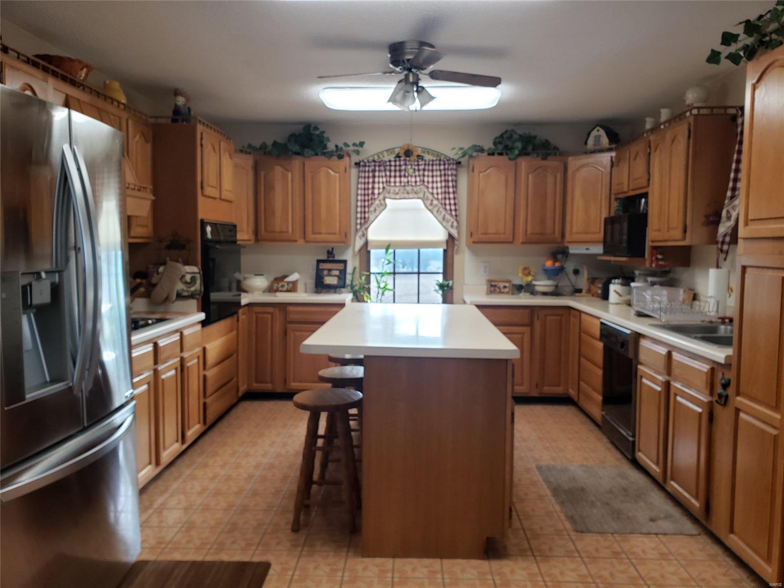 350 George Bluff Loop Belknap, IL 62908 - Photo 6 of 34 Gallery Image 6
