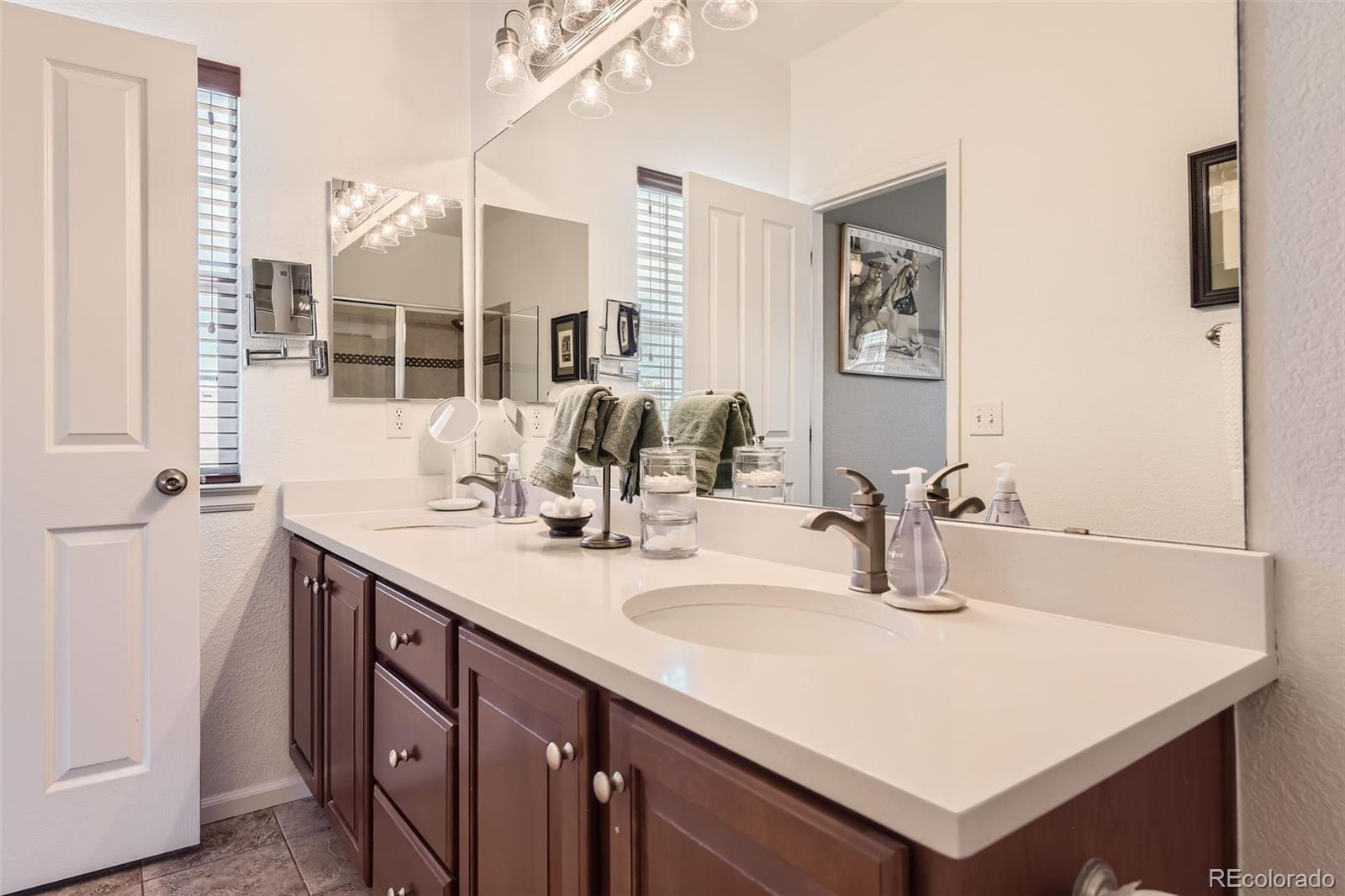 535 Elmhurst Way, Unit A Highlands Ranch, CO 80129 - Photo 16 of 31 Gallery Image 16