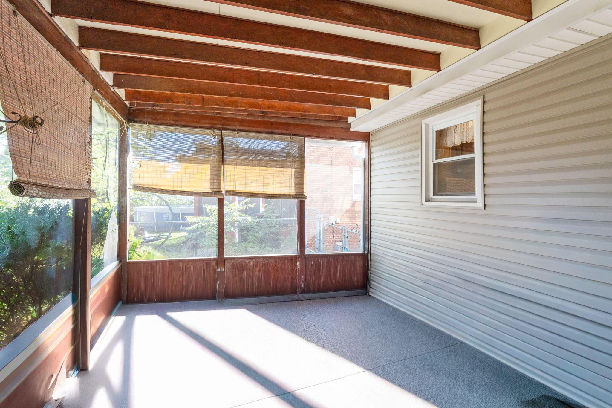 920 Chestershire Road Columbus, OH 43204 - Photo 22 of 29 920 Chestershire Rd (Exterior)-12