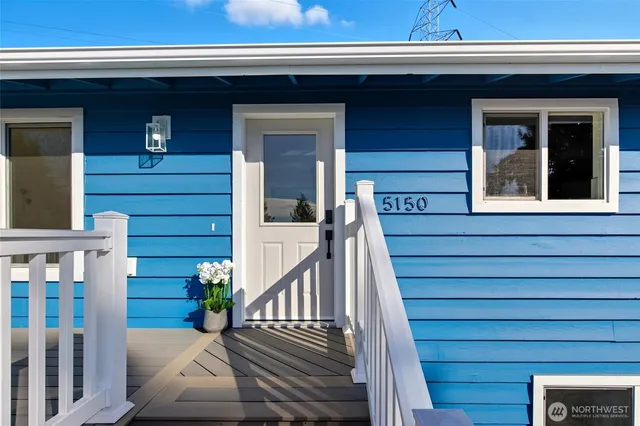 $1,000,000 | 5150 South Creston Street, Seattle, WA 98178
