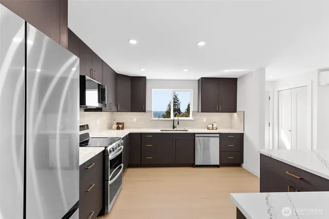 $1,000,000 | 5150 South Creston Street, Seattle, WA 98178