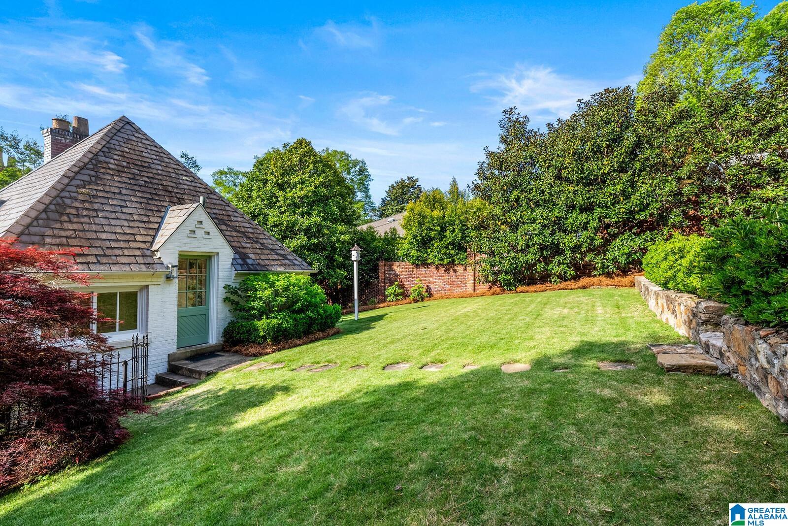 8 Rockledge Road Birmingham, AL 35213 - Photo 54 of 61 Gallery Image 54