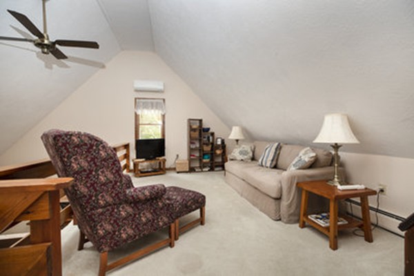 40 Allen Place, Unit 40 Scituate, MA 02066 - Photo 12 of 23 a living room with furniture