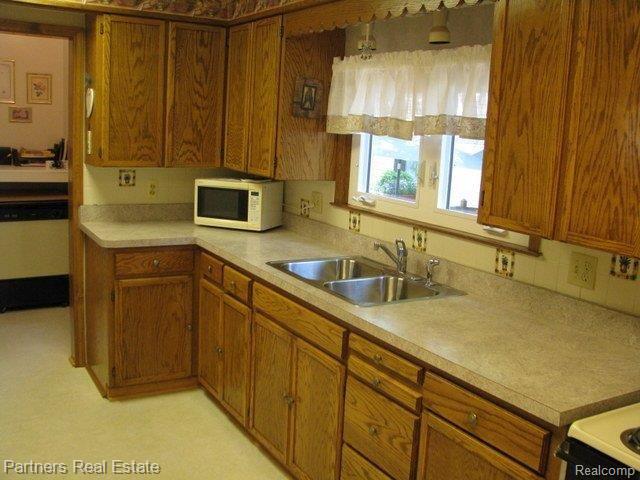 322 Maple Street Howell, MI 48843 - Photo 15 of 24 IMG_1287_1.JPG