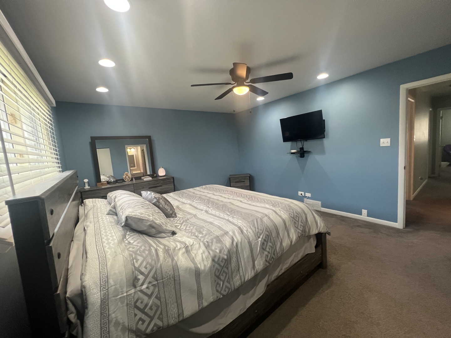 18840 May Street Homewood, IL 60430 - Photo 24 of 29 Gallery Image 24