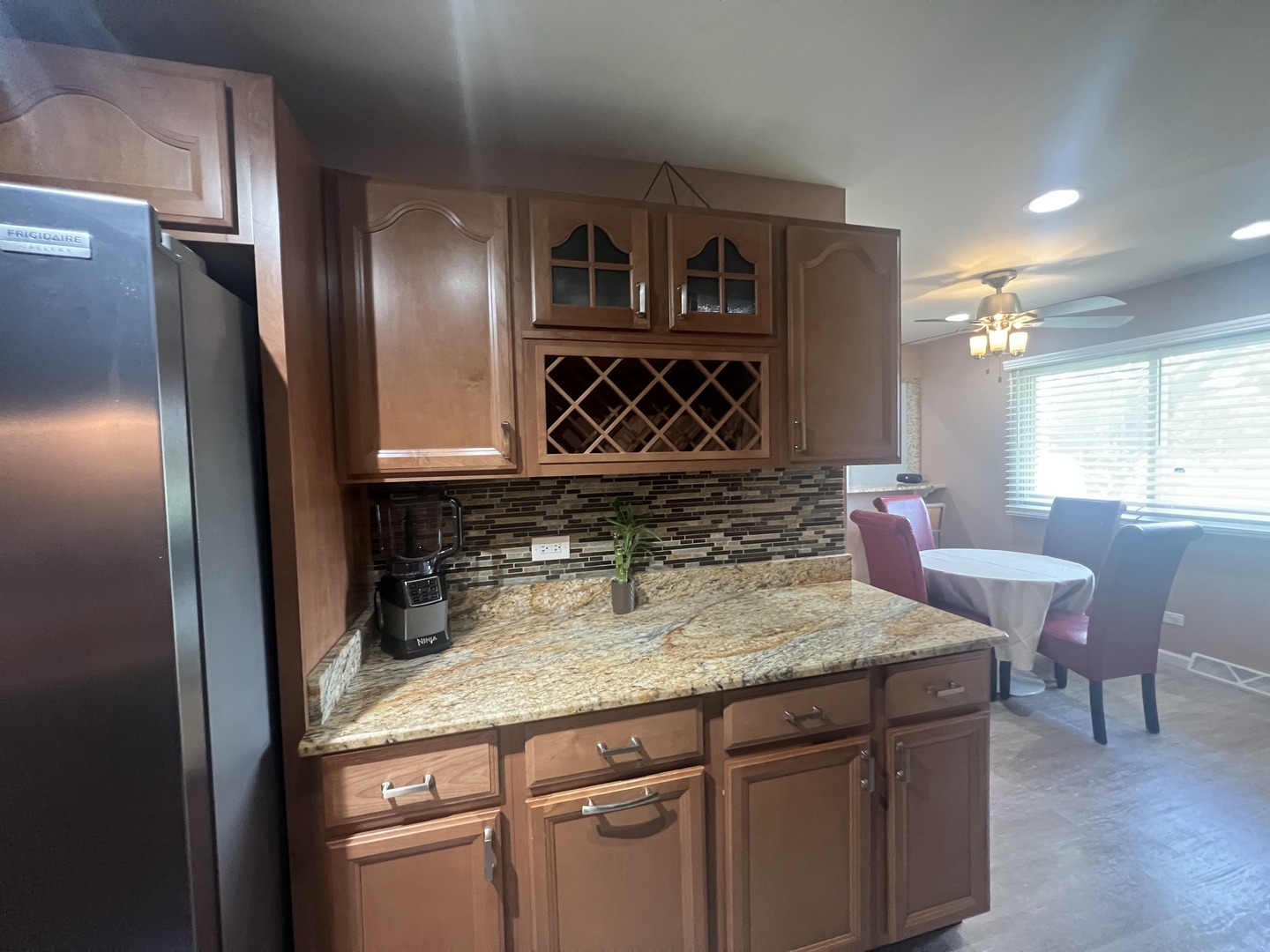 18840 May Street Homewood, IL 60430 - Photo 8 of 29 Gallery Image 8