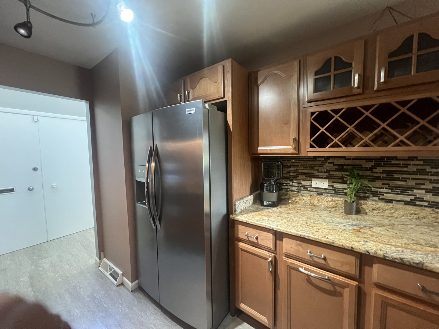 18840 May Street Homewood, IL 60430 - Photo 9 of 29 Gallery Image 9