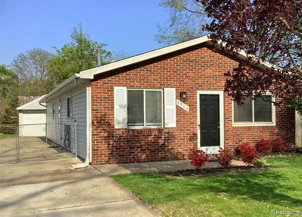 $1,900 | 8468 Beatrice, Westland, MI 48185