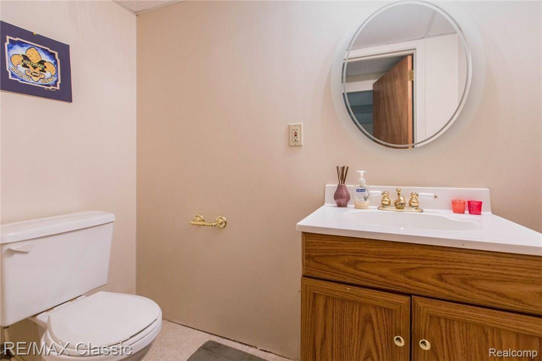 44808 Ridgefield Road Canton, MI 48188 - Photo 28 of 31 28.jpg