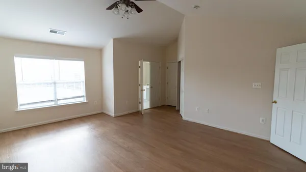 $2,950 | 14271 Legend Glen Court, Gainesville, VA 20155