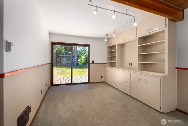 $565,000 | 16757 Chilberg Avenue, La Conner, WA 98257