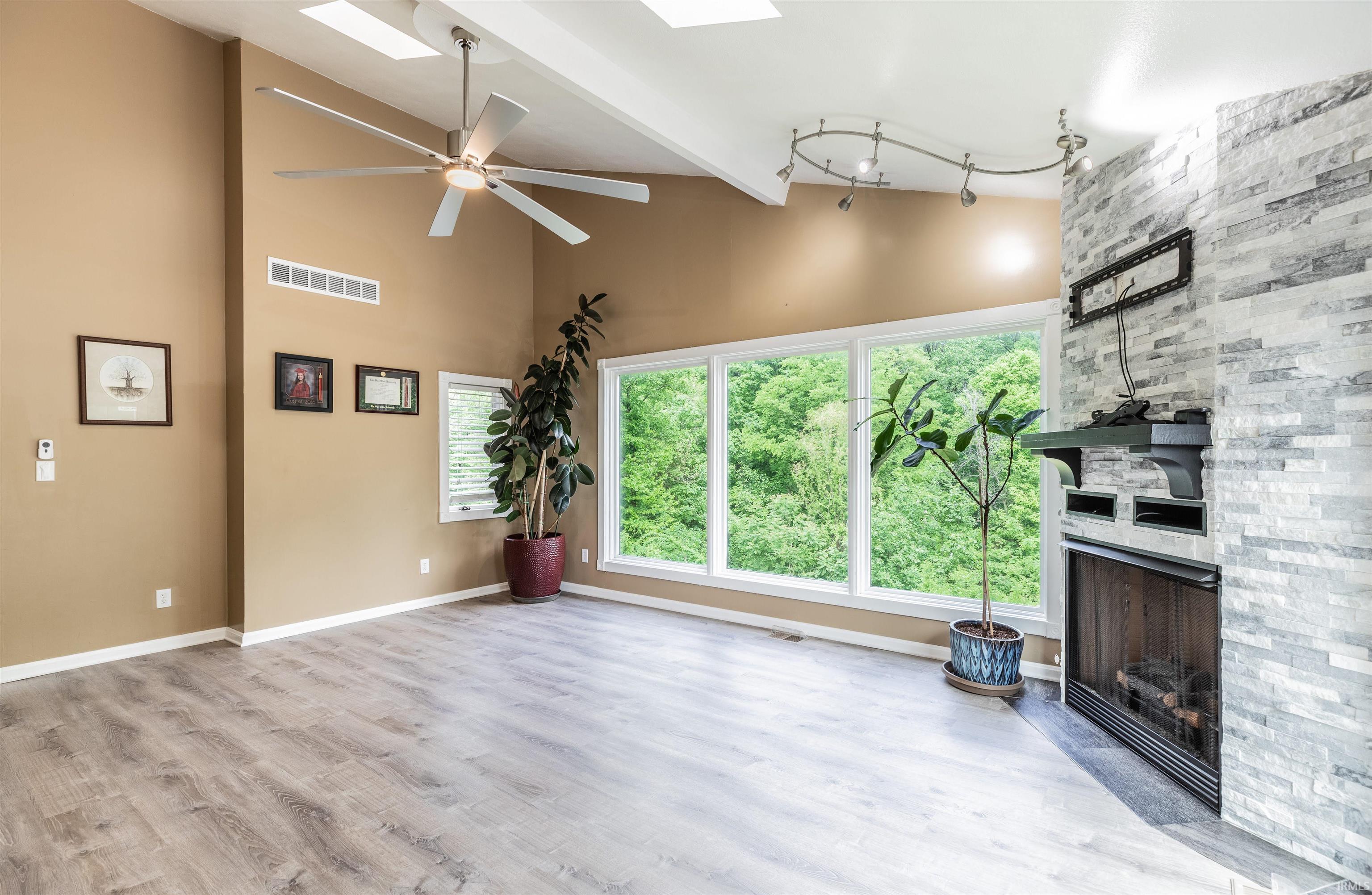 6001 Felstead Road Evansville, IN 47712 - Photo 3 of 36 Gallery Image 3
