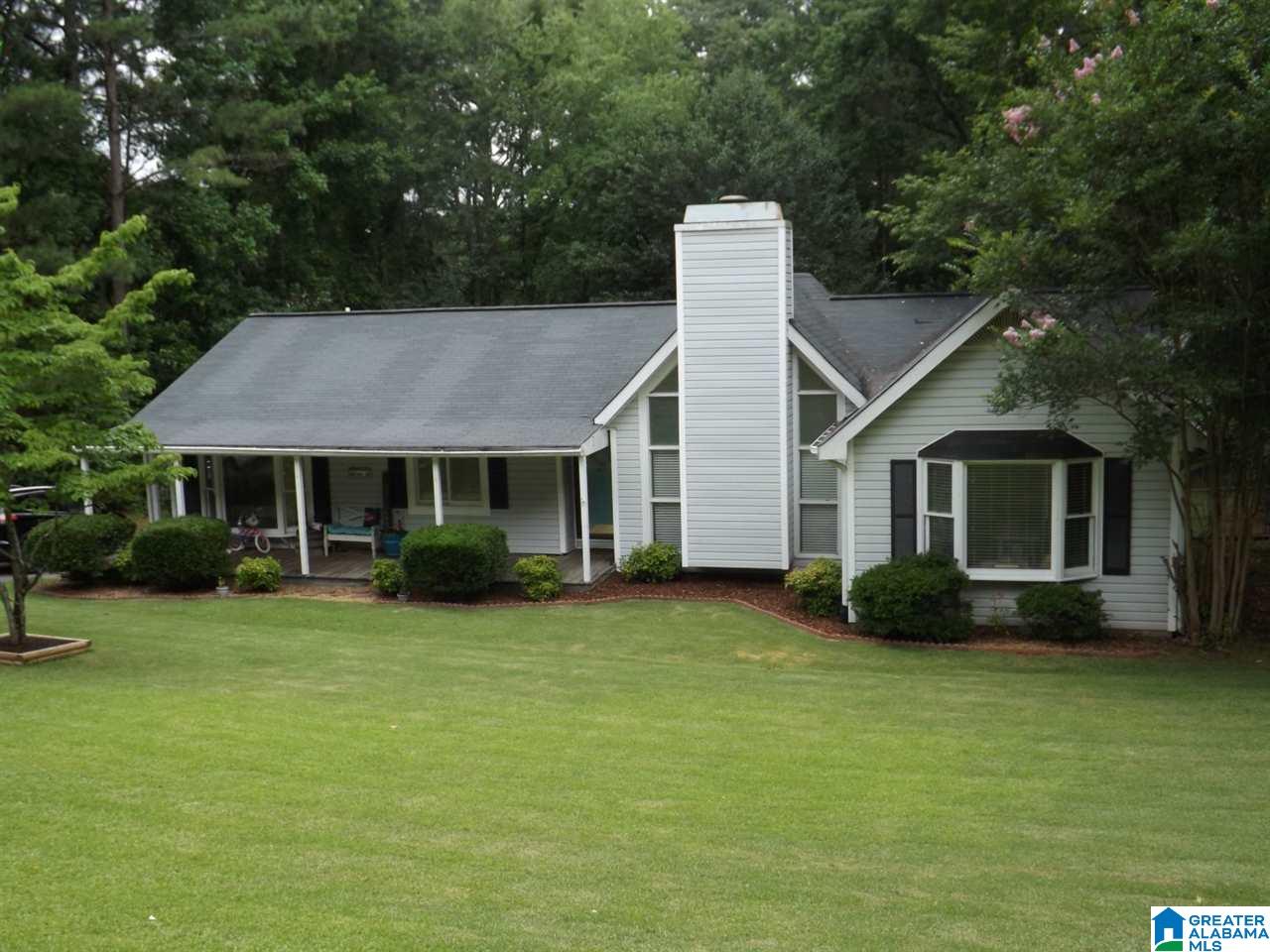 812 Sunshine Avenue Oneonta, AL 35121 - Photo 2 of 47