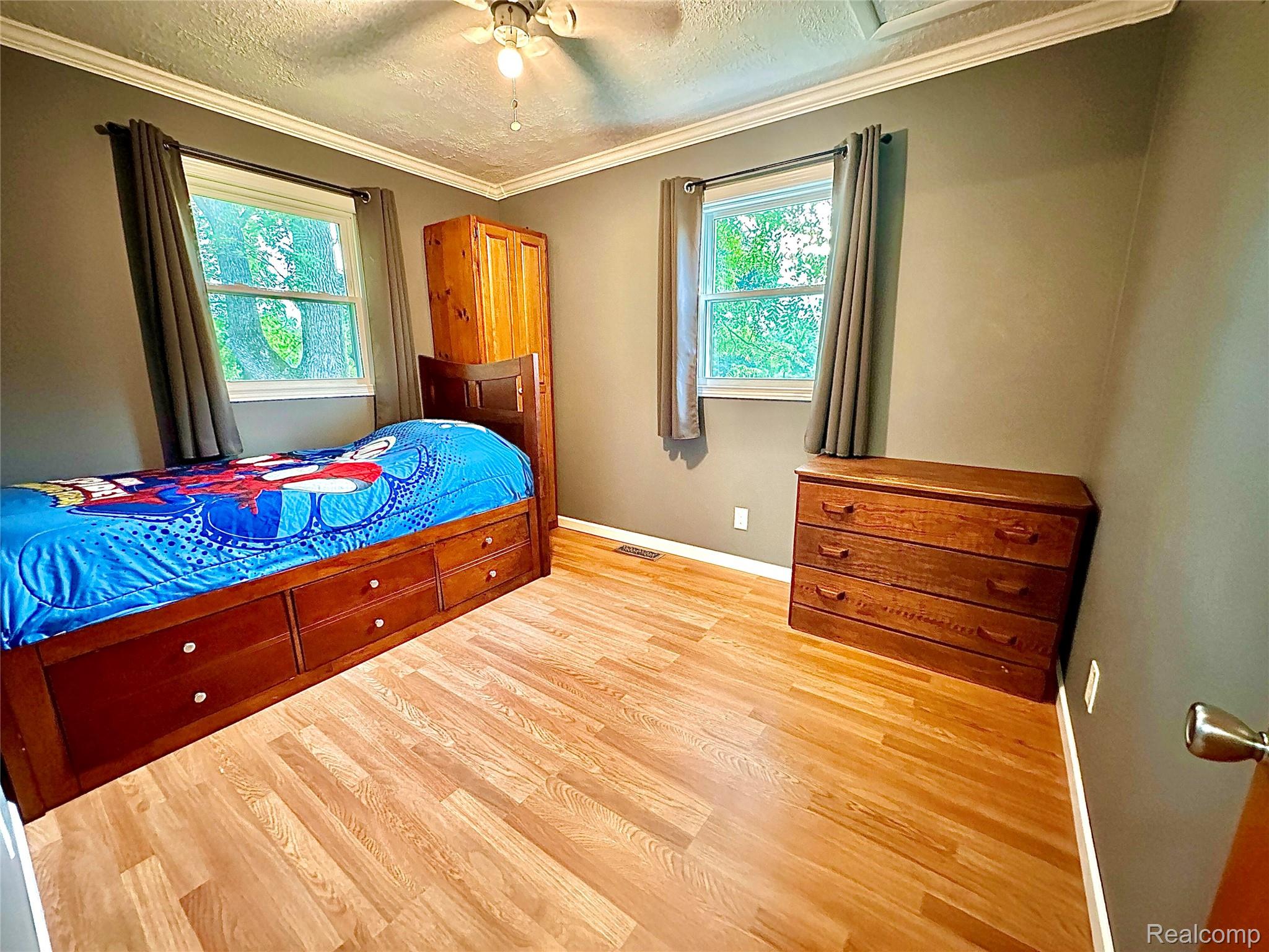 4520 Dutton Road Gregory, MI 48137 - Photo 9 of 29 009_beyc6a9a46cec4ec9.jpg