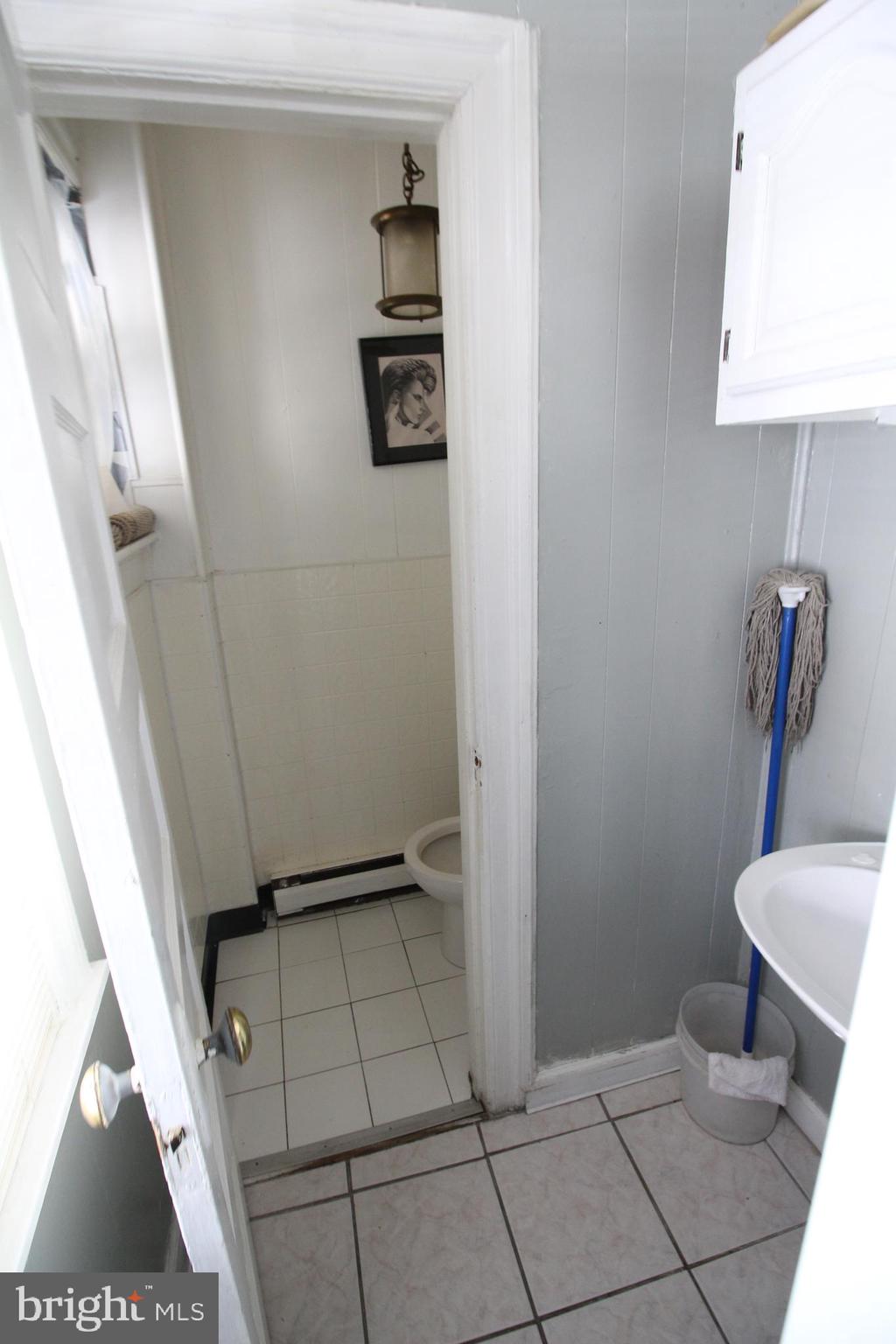 6019 Nassau Road Philadelphia, PA 19151 - Photo 7 of 10 Gallery Image 7