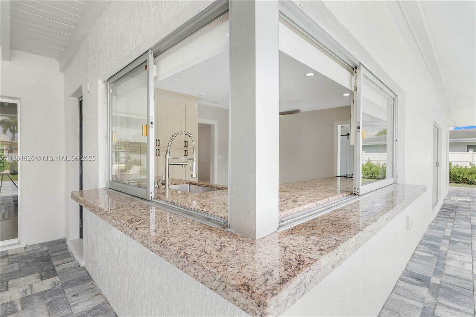 8355 Southwest 89th Street Miami, FL 33156 - Photo 24 of 29