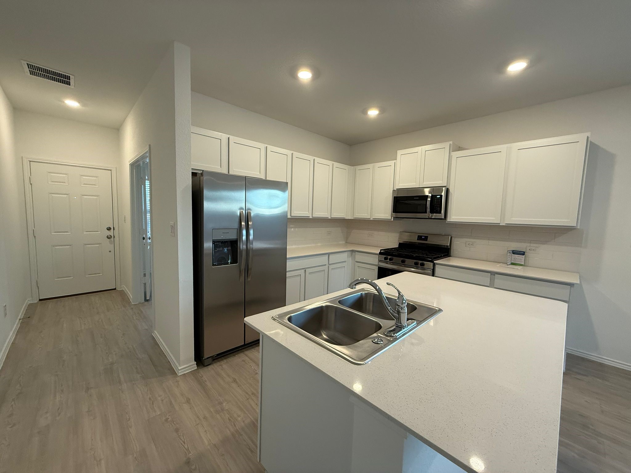 499 Avre Loop Kyle, TX 78640 - Photo 11 of 40