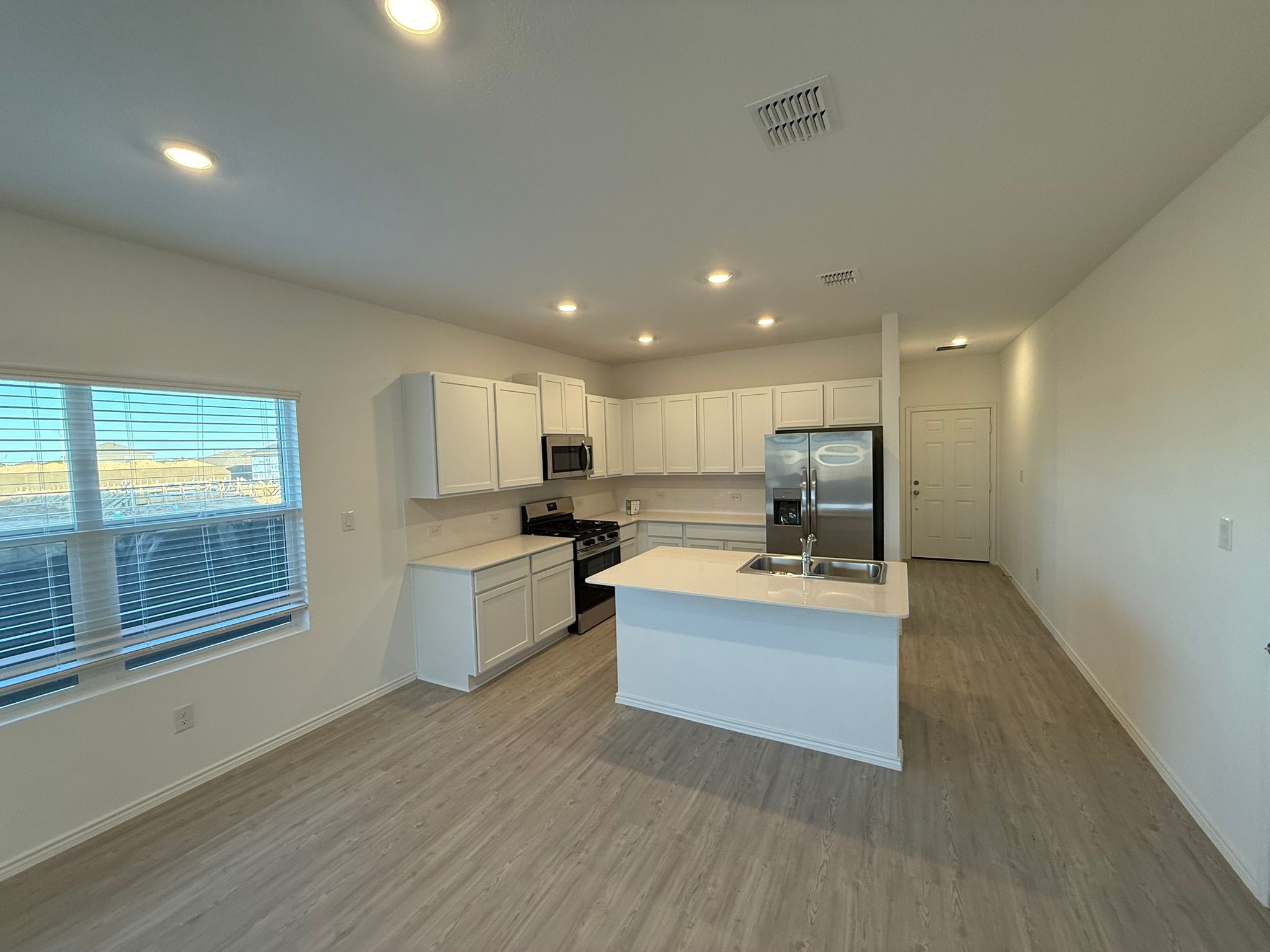 499 Avre Loop Kyle, TX 78640 - Photo 16 of 40