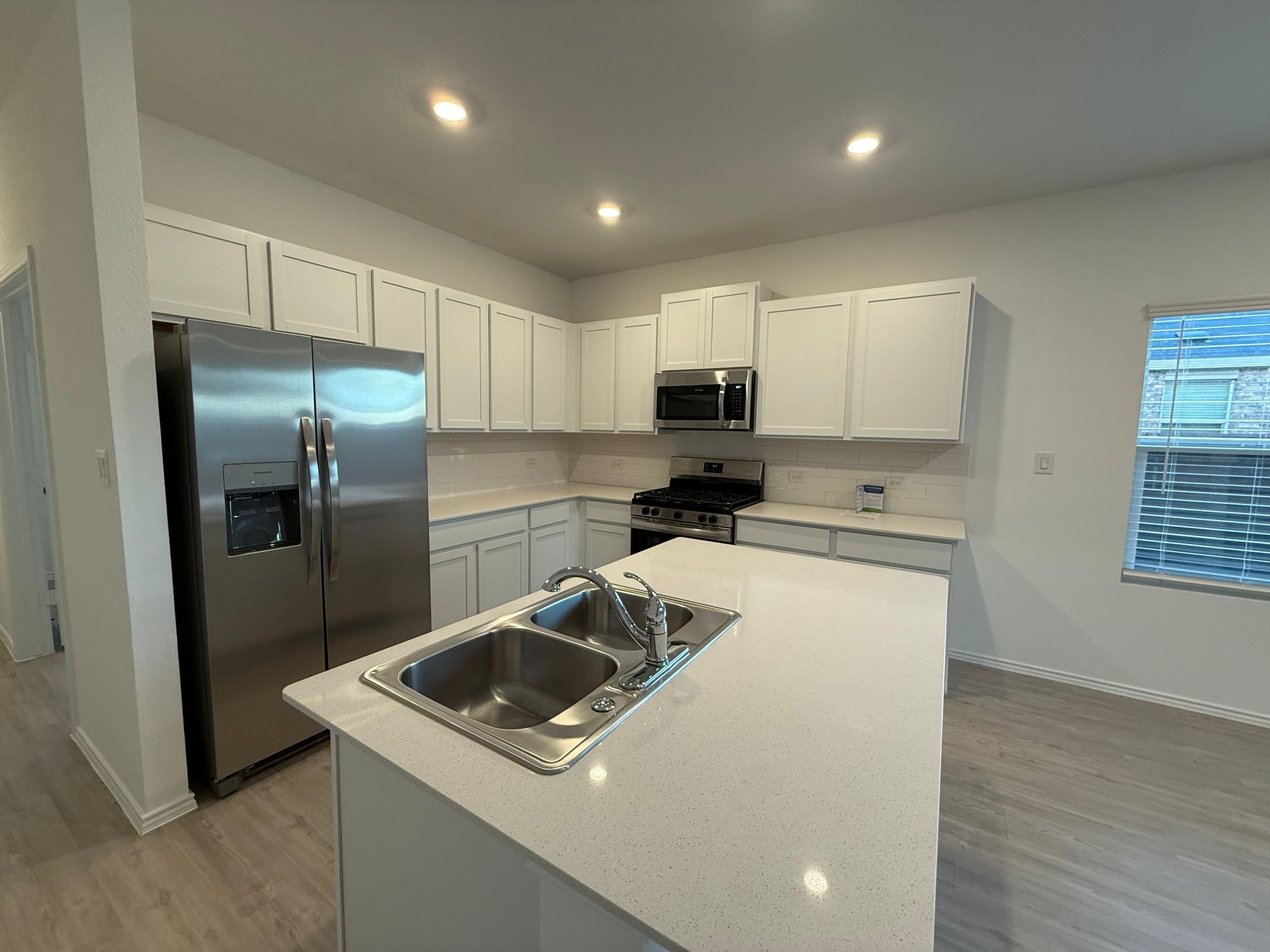 499 Avre Loop Kyle, TX 78640 - Photo 10 of 40