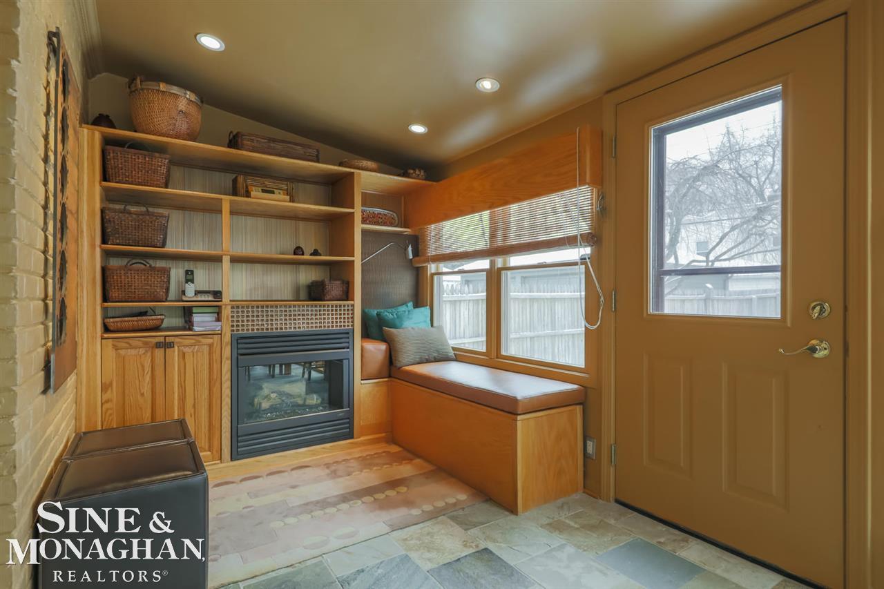 318 Fisher Road Grosse Pointe Farms, MI 48230 - Photo 26 of 43