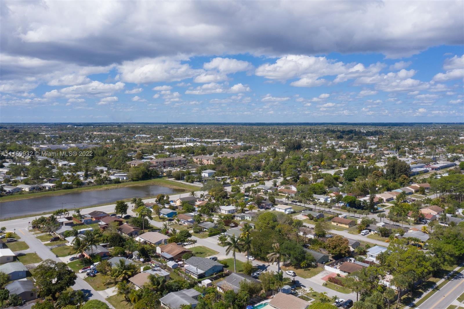 4887 Canton Road Lake Worth, FL 33463 - Photo 7 of 46 Gallery Image 7