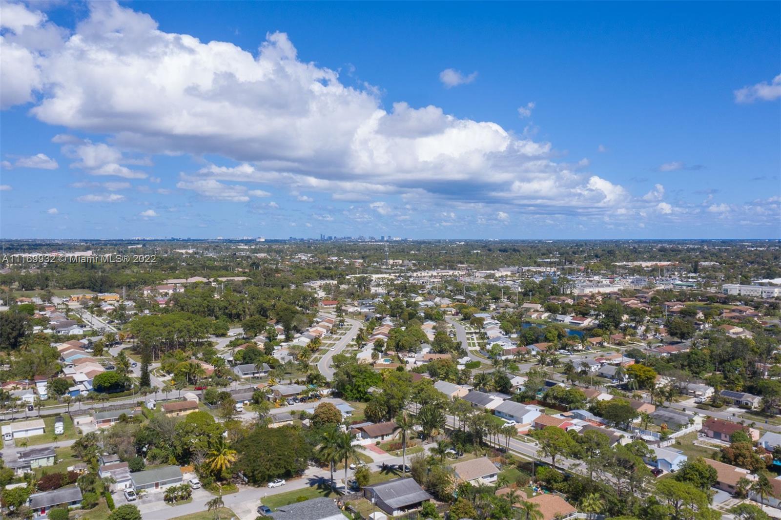 4887 Canton Road Lake Worth, FL 33463 - Photo 9 of 46 Gallery Image 9