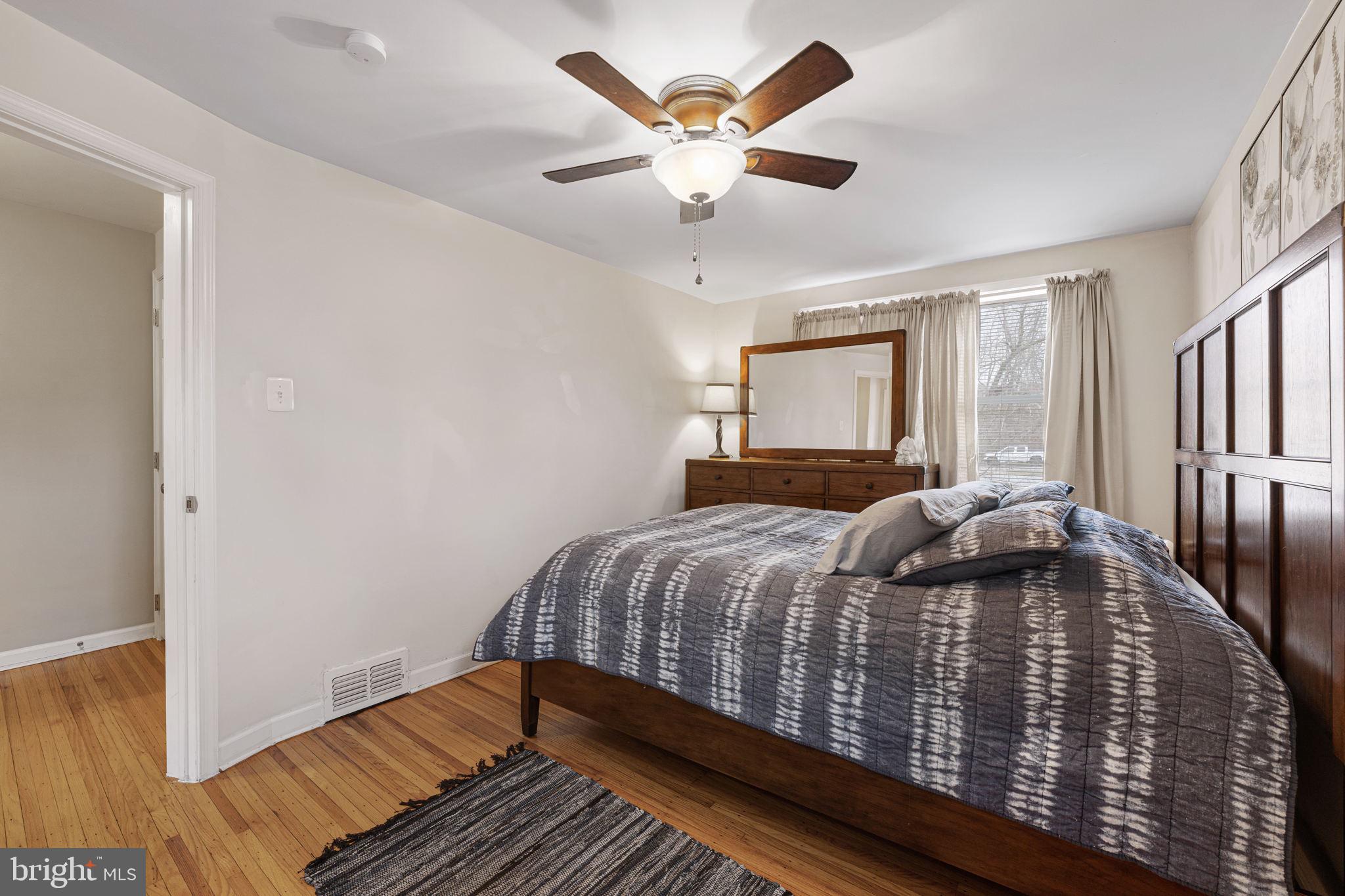 655 East Basin Street Norristown, PA 19401 - Photo 18 of 30